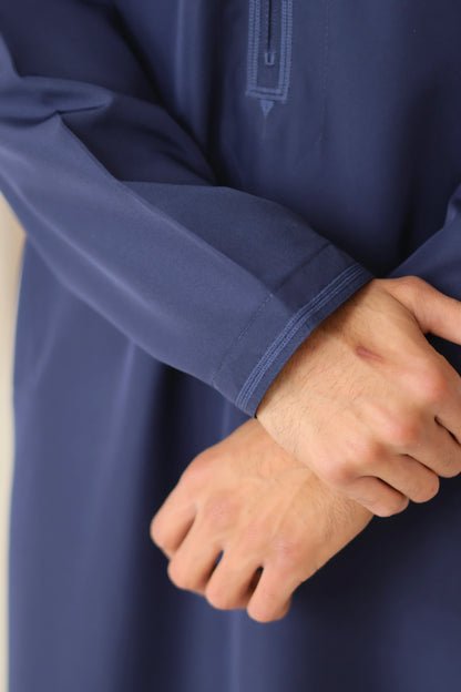 Navy Omani thobe sleeve detail – Qalbi