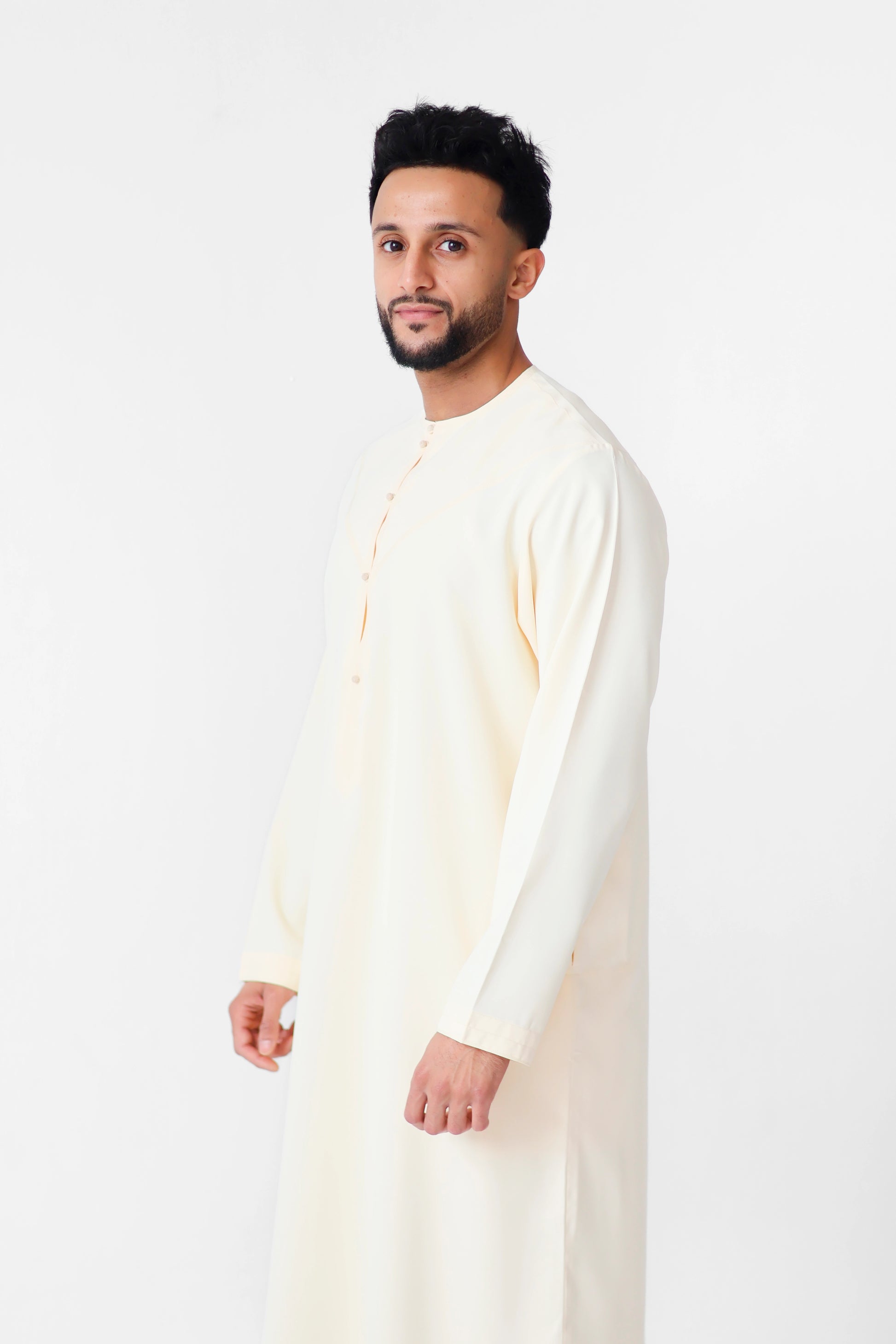Cream Emirati thobe jubbah for men
