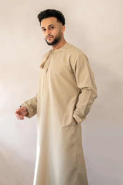 Mens Omani Sand/ Cream Beige Thobe / jubba Front View