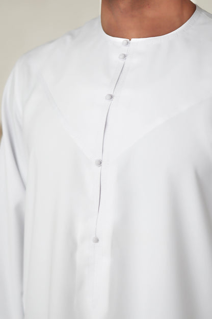 White Emirati thobe jubbah for men